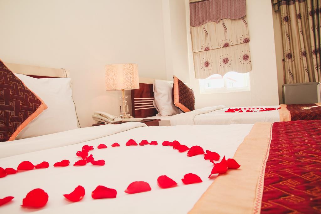 Vivyanne Hotel Da Nang Bagian luar foto