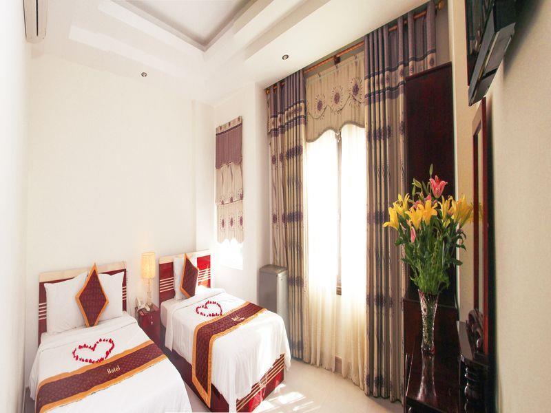 Vivyanne Hotel Da Nang Bagian luar foto