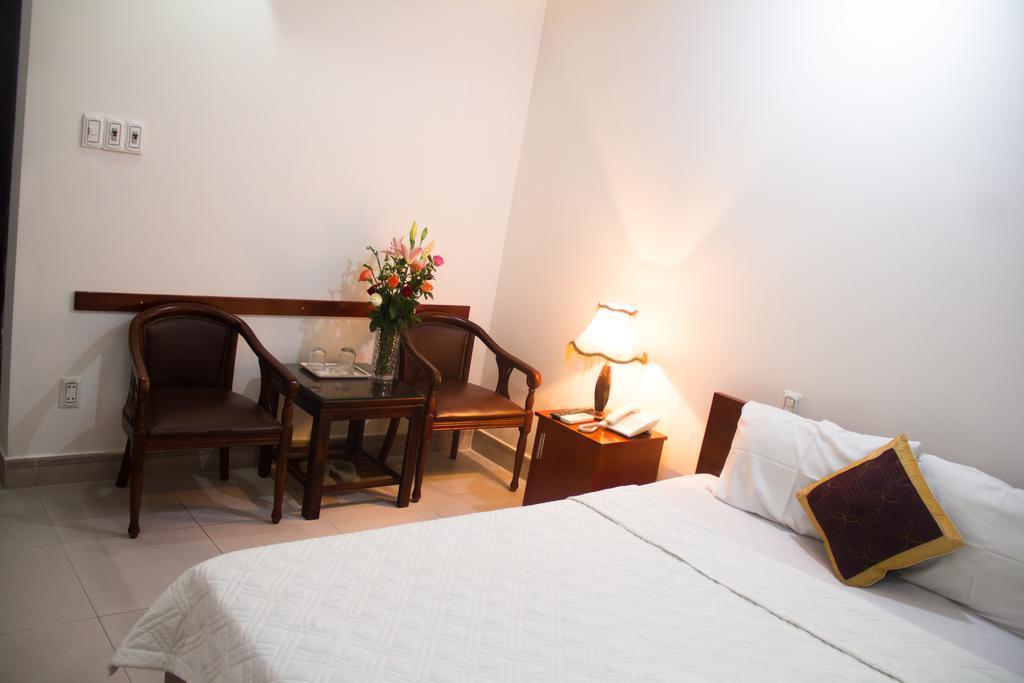 Vivyanne Hotel Da Nang Bagian luar foto