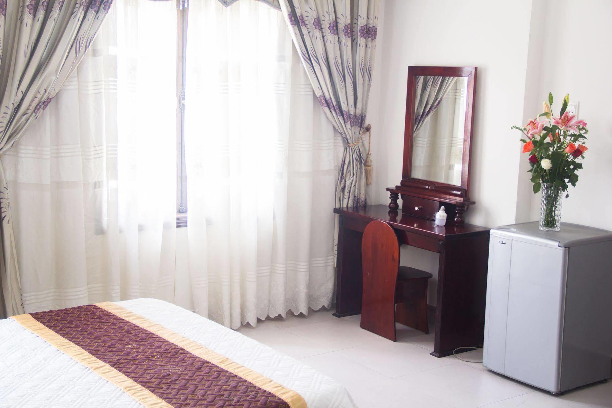 Vivyanne Hotel Da Nang Bagian luar foto