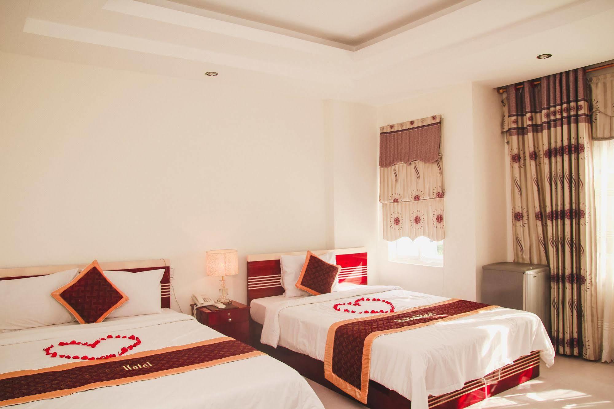 Vivyanne Hotel Da Nang Bagian luar foto