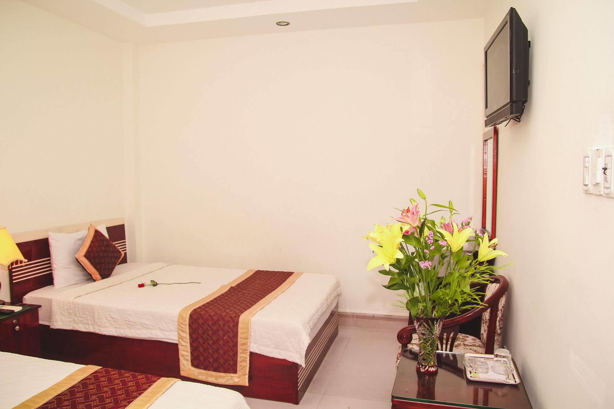 Vivyanne Hotel Da Nang Bagian luar foto