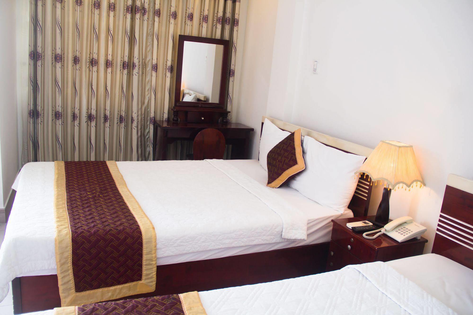 Vivyanne Hotel Da Nang Bagian luar foto