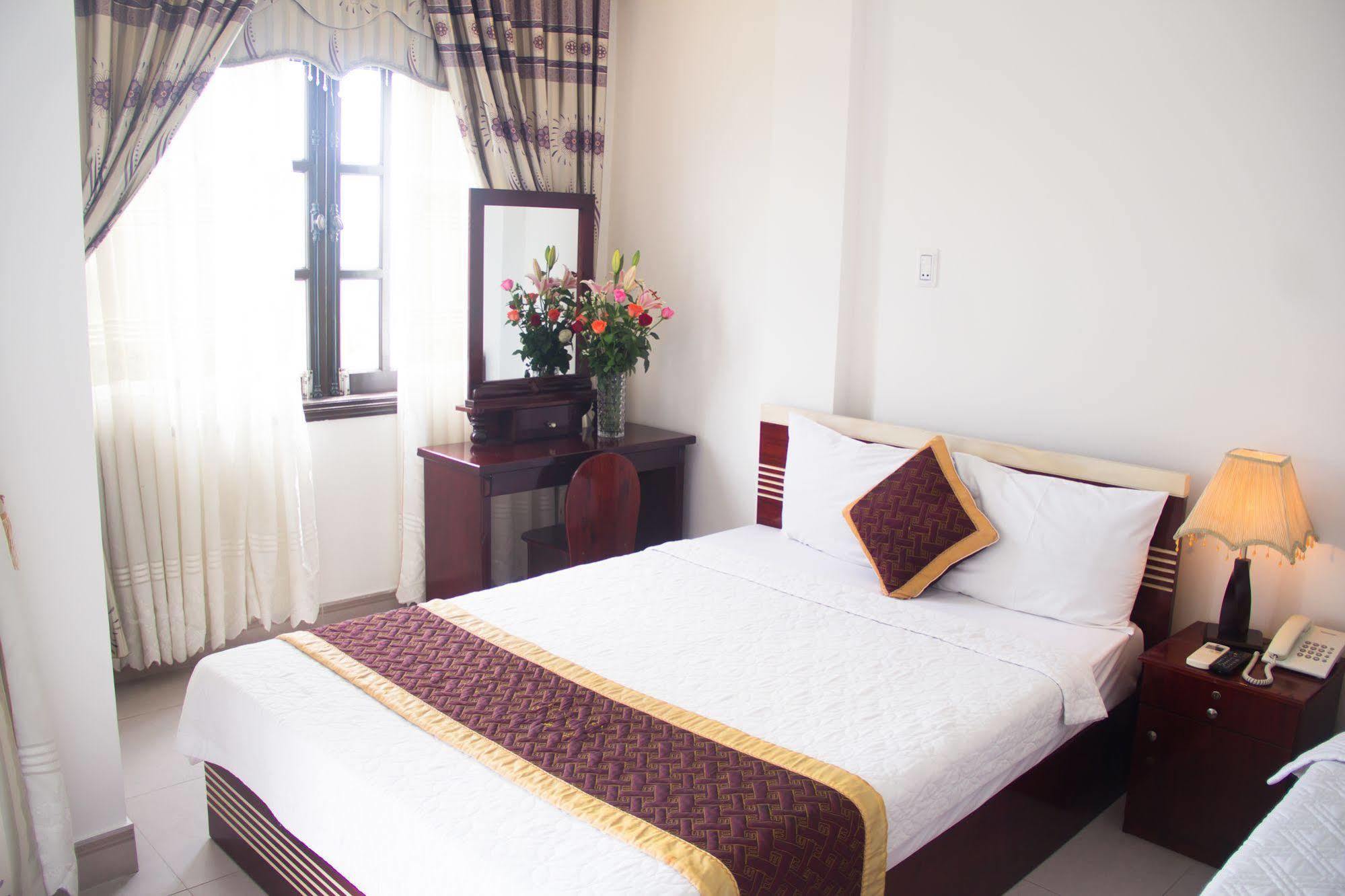 Vivyanne Hotel Da Nang Bagian luar foto