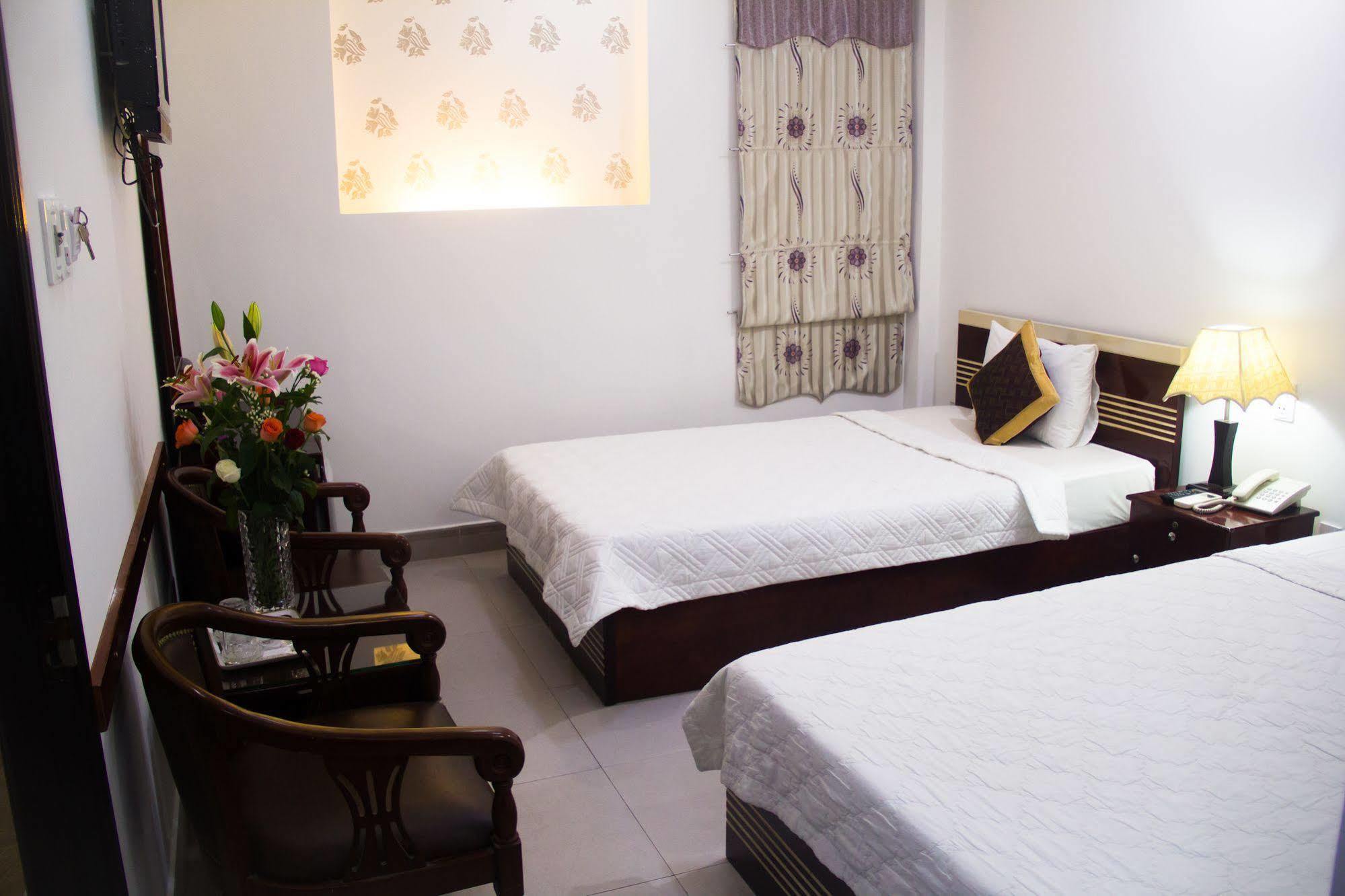 Vivyanne Hotel Da Nang Bagian luar foto