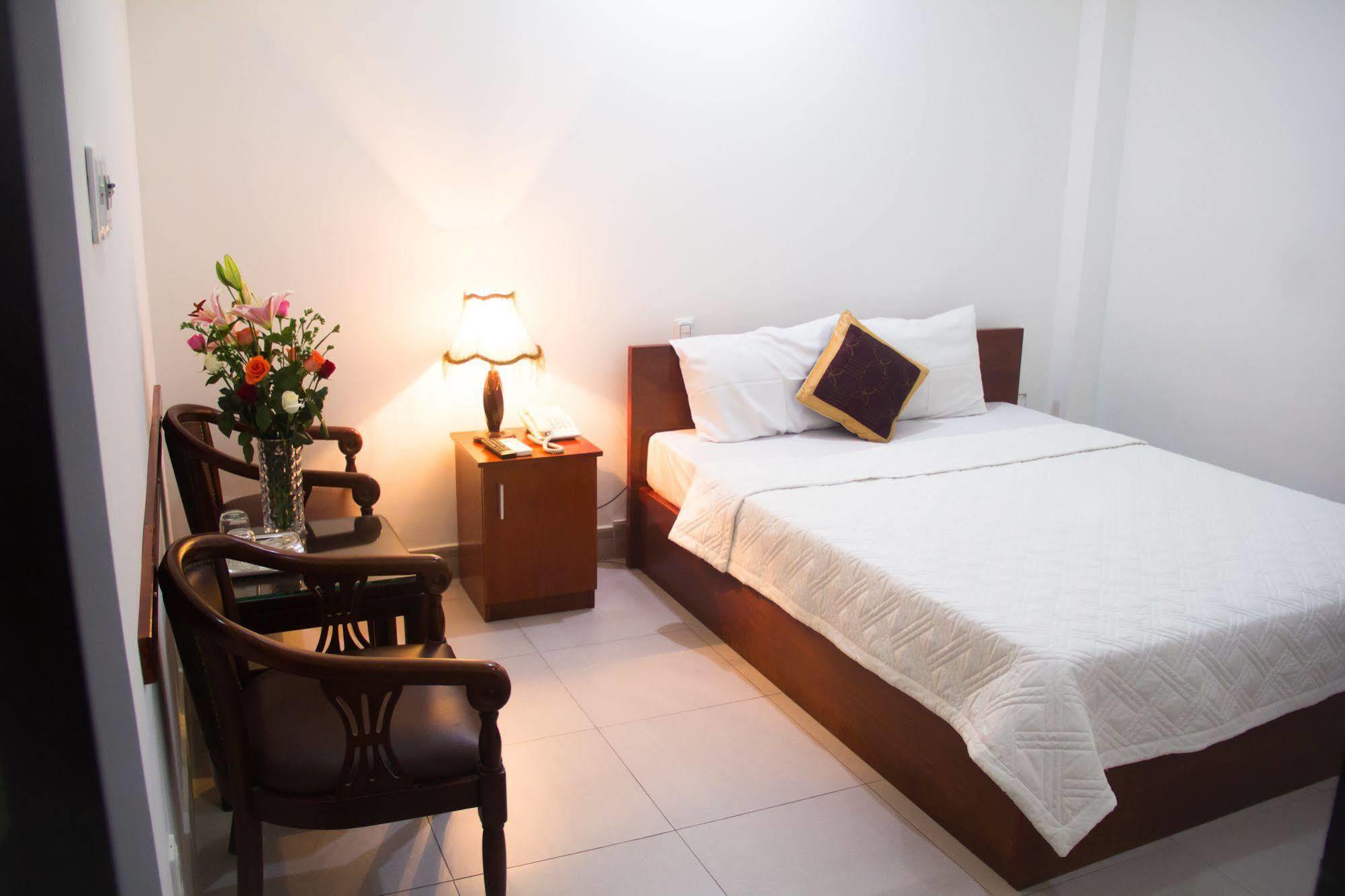 Vivyanne Hotel Da Nang Bagian luar foto